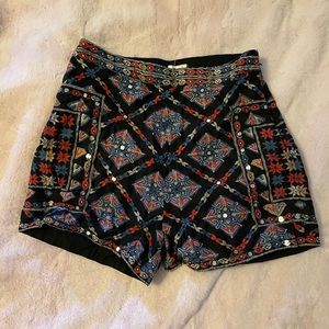 (5 items for $5 each) High waisted Bohemian print shorts